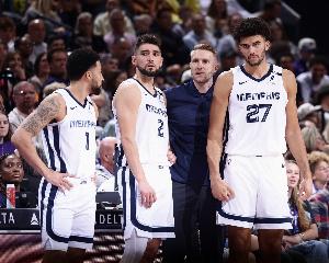 媒体人:灰熊这个阵容配置 空降一两个球星感觉能立刻起飞